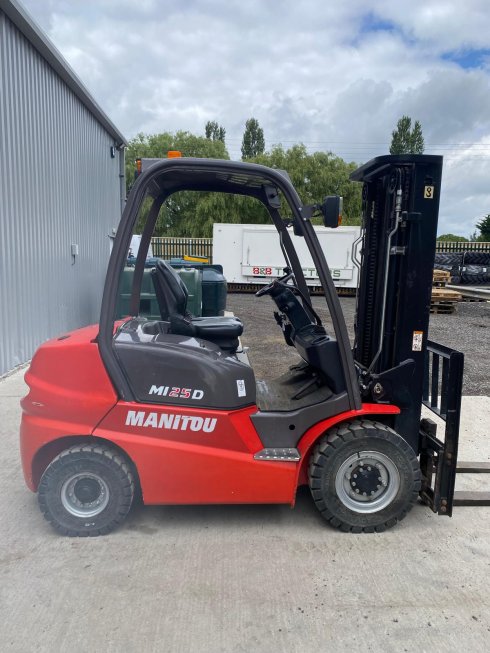 Manitou MI25D