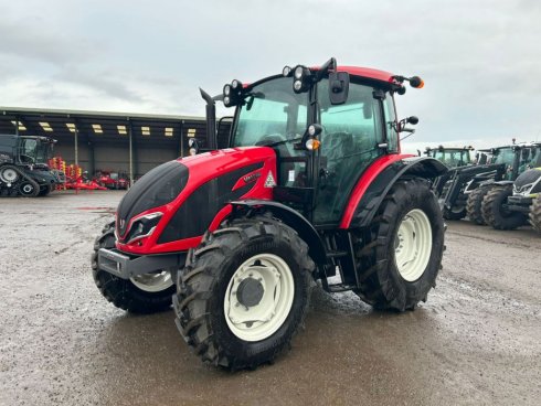 Valtra A75