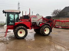 Bateman RB35 Crop Sprayer