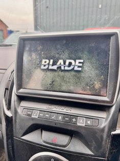 Isuzu DMAX Blade