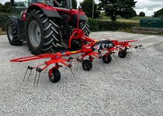 Kuhn GF502 Tedder