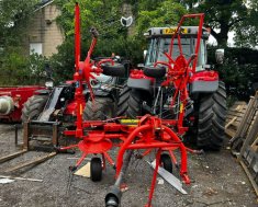 Kuhn GF502 Tedder