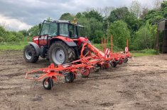 Kuhn GF8702 Gyrotedder