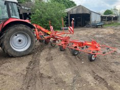 Kuhn GF8702 Gyrotedder