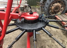 Lely 485 Single Rotor Rake