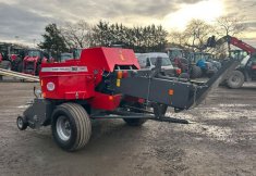 Massey Ferguson 1840 Baler