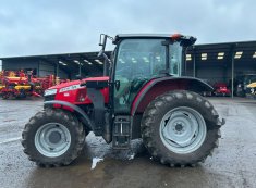 Massey Ferguson 5712M