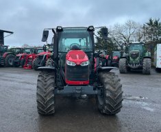 Massey Ferguson 5712M