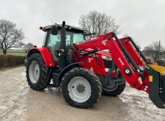 Massey Ferguson 6713S